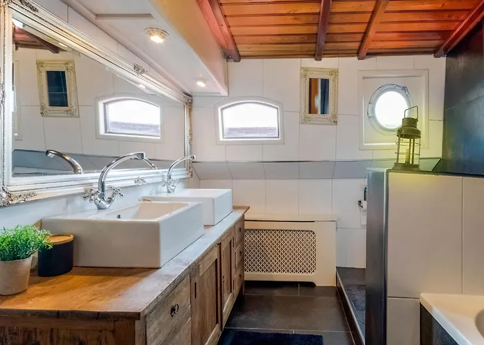 Boat Bliss On The Zandmeren 3* Kerkdriel