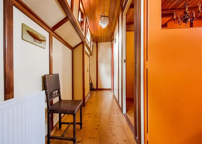 Boat Bliss On The Zandmeren Botel Kerkdriel