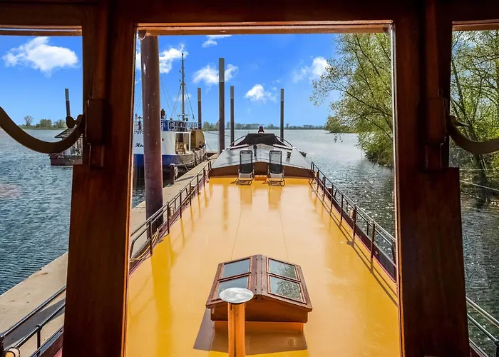 Botel Boat Bliss On The Zandmeren Kerkdriel