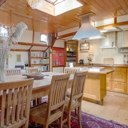 Botel Boat Bliss On The Zandmeren 3*