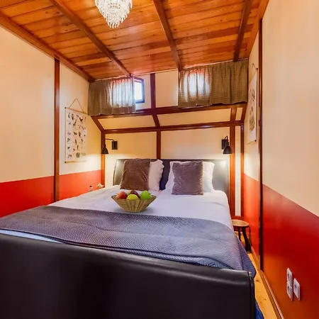 Boat Bliss On The Zandmeren